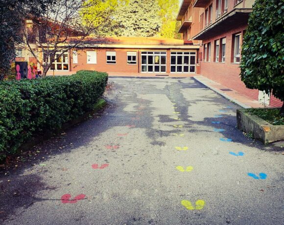 Alla scuola media Roberto Franceschi di Milano ricordiamo la Giornata dei diritti dell’infanzia e dell’adolescenza, tra memoria e futuro