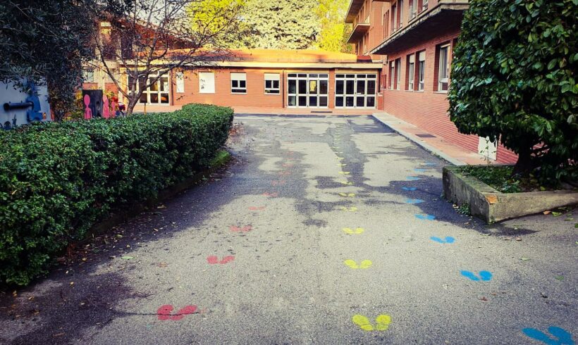 Alla scuola media Roberto Franceschi di Milano ricordiamo la Giornata dei diritti dell’infanzia e dell’adolescenza, tra memoria e futuro