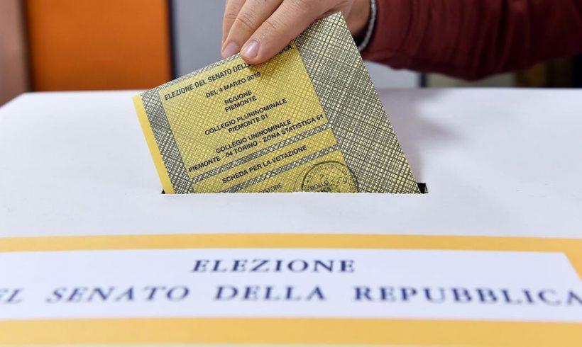 Al voto dopo le leggi costituzionali: eleggeremo meno parlamentari, i diciottenni voteranno anche per il Senato