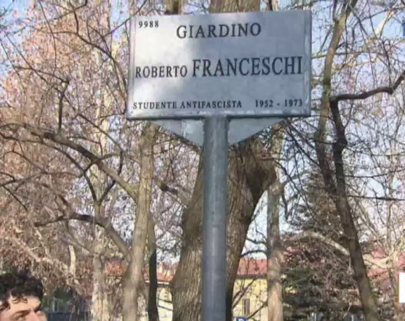 Intitolato a Roberto Franceschi “studente antifascista” il Giardino di Piazzale Massari a Milano