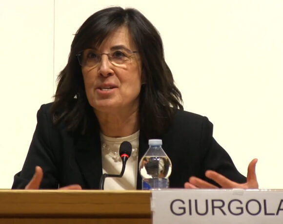 La testimonianza di una docente che conosce bene i nostri progetti La testimonianza di una docente che conosce bene i nostri progetti